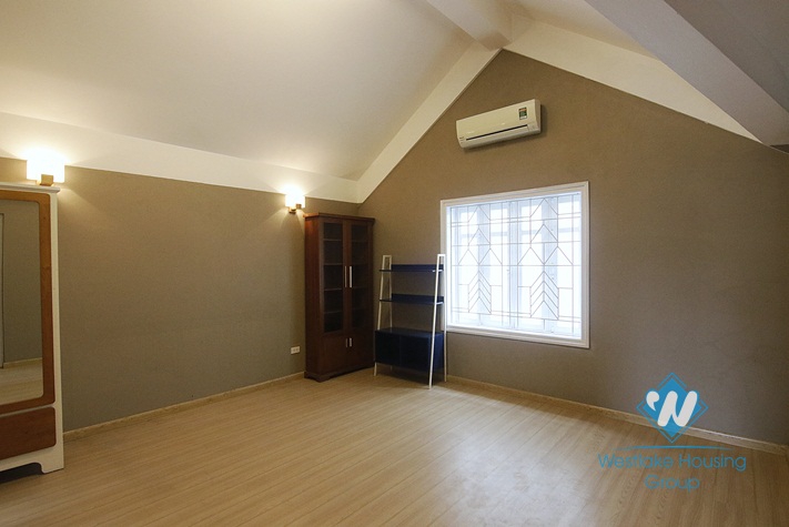 A newly-renovated house for rent in Long Bien district